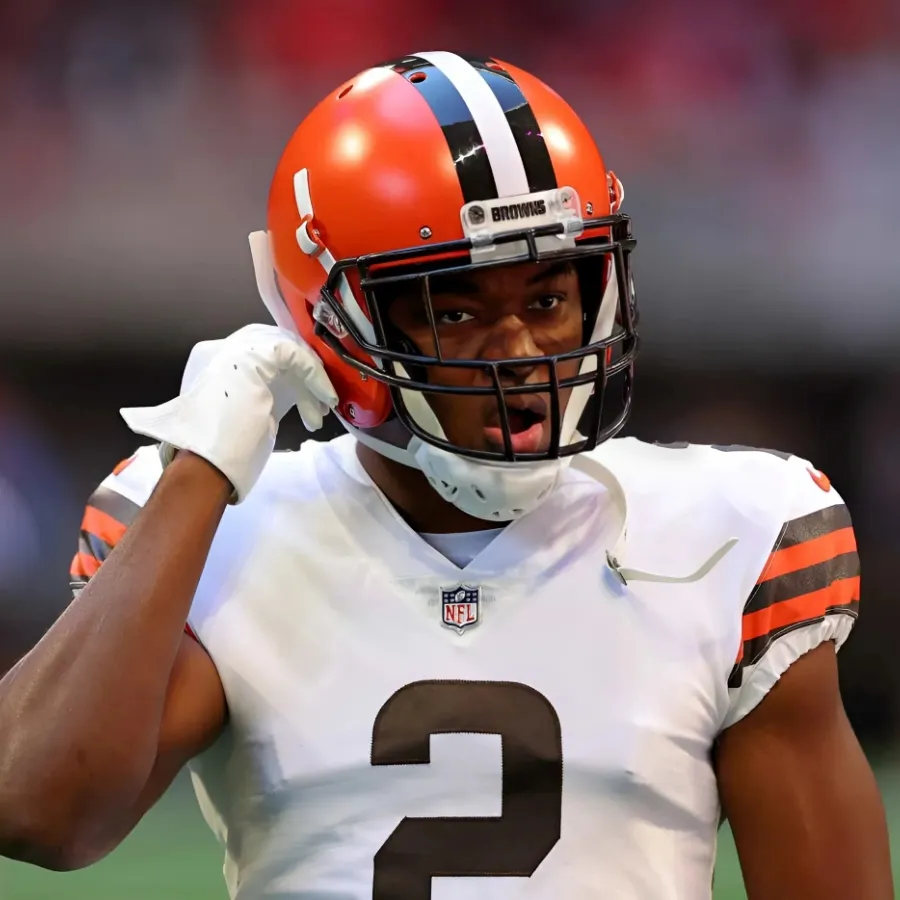 Browns Star Issues 6-Word Statement After Amari Cooper Trade