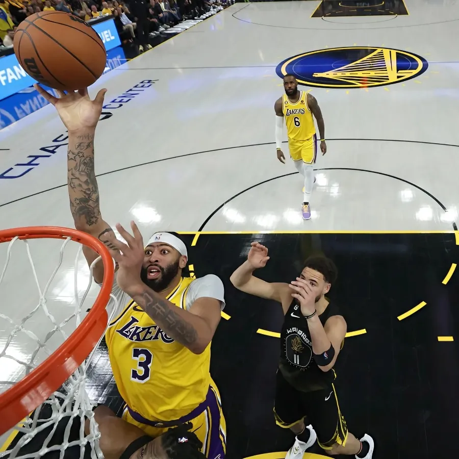 Lakers Star Anthony Davis Makes His Feelings Known on LeBron James-Warriors Trade Rumors