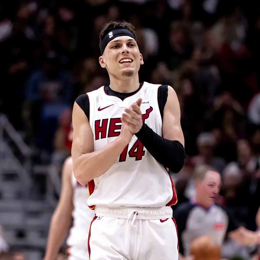 Heat's Tyler Herro hilariously distracted during interview by fight in stands