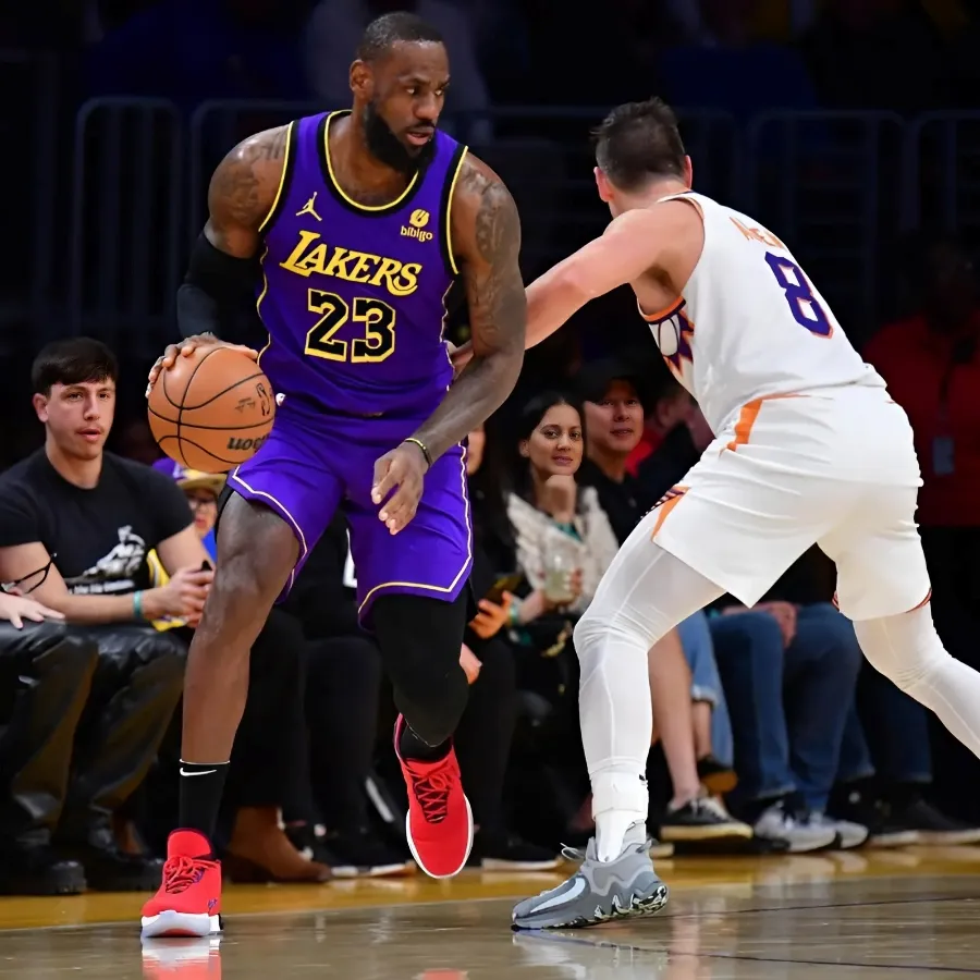 Blockbuster Lakers Trade Pitch Lands Two 20 PPG Stars