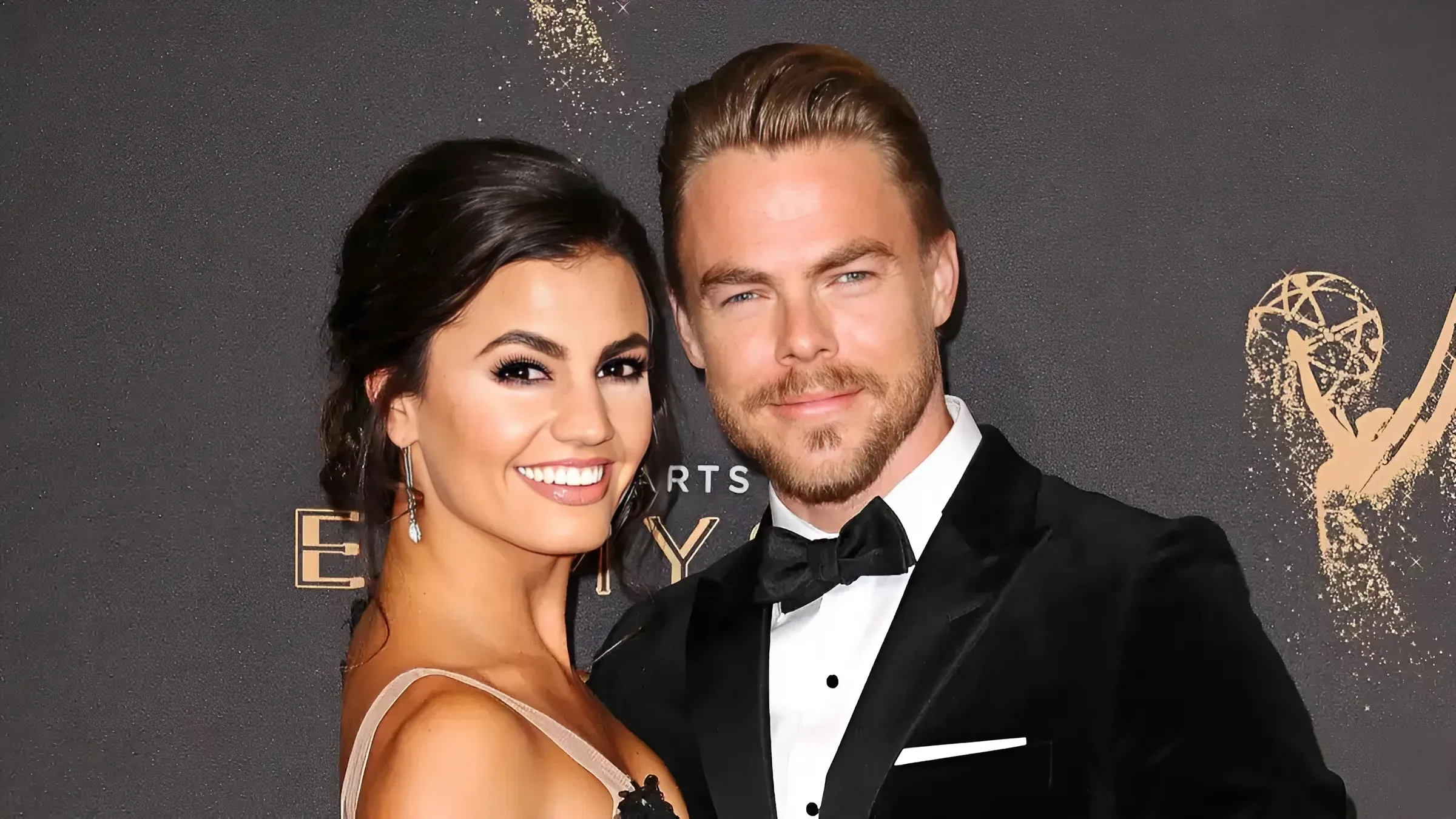 Derek Hough and Hayley Erbert Deliver a Heartfelt Performance on DWTS’ Special Tribute Evening trucc