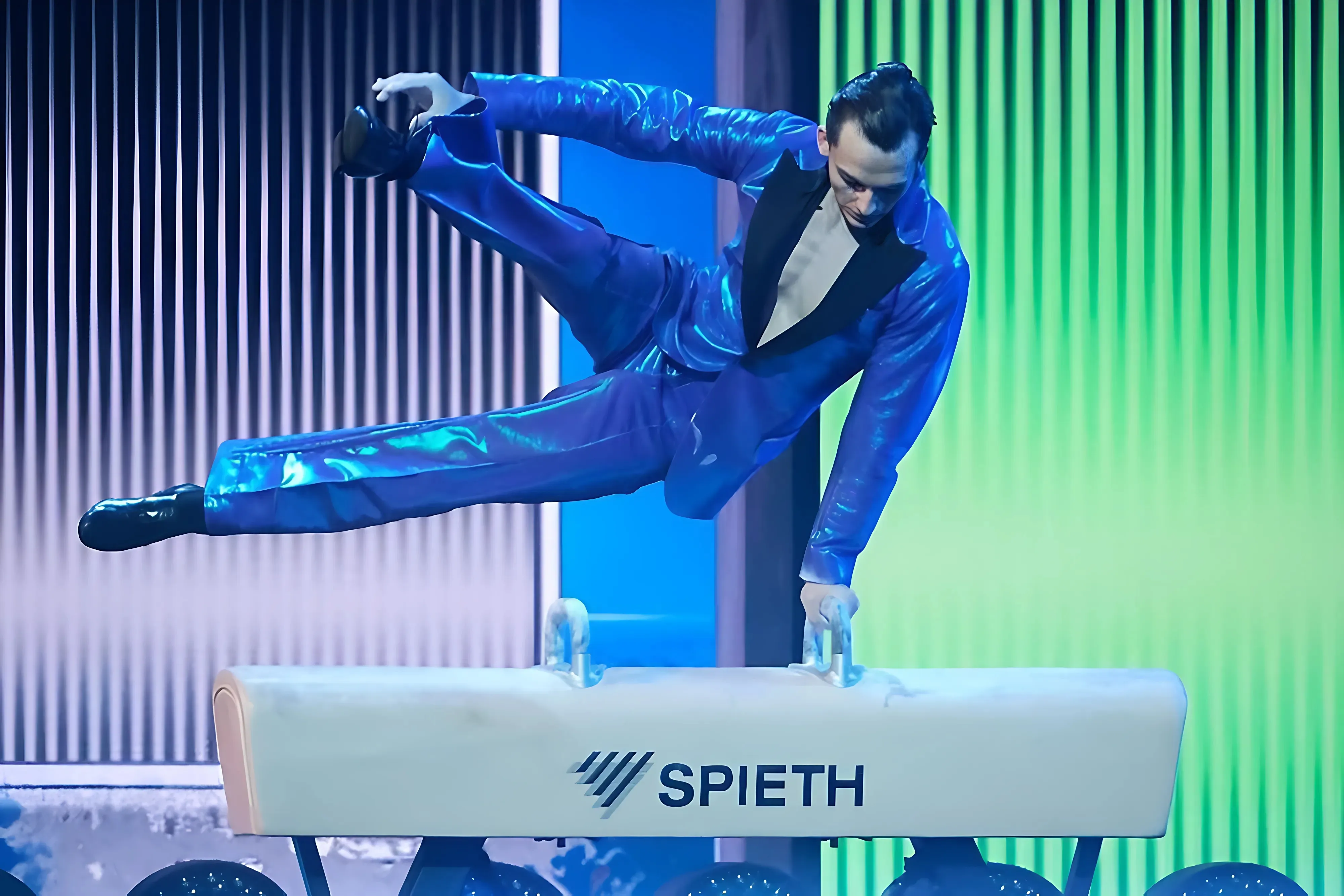 Olympian Stephen Nedoroscik Shines on Pommel Horse, Secures Highest Score Yet on Dancing With the Stars trucc