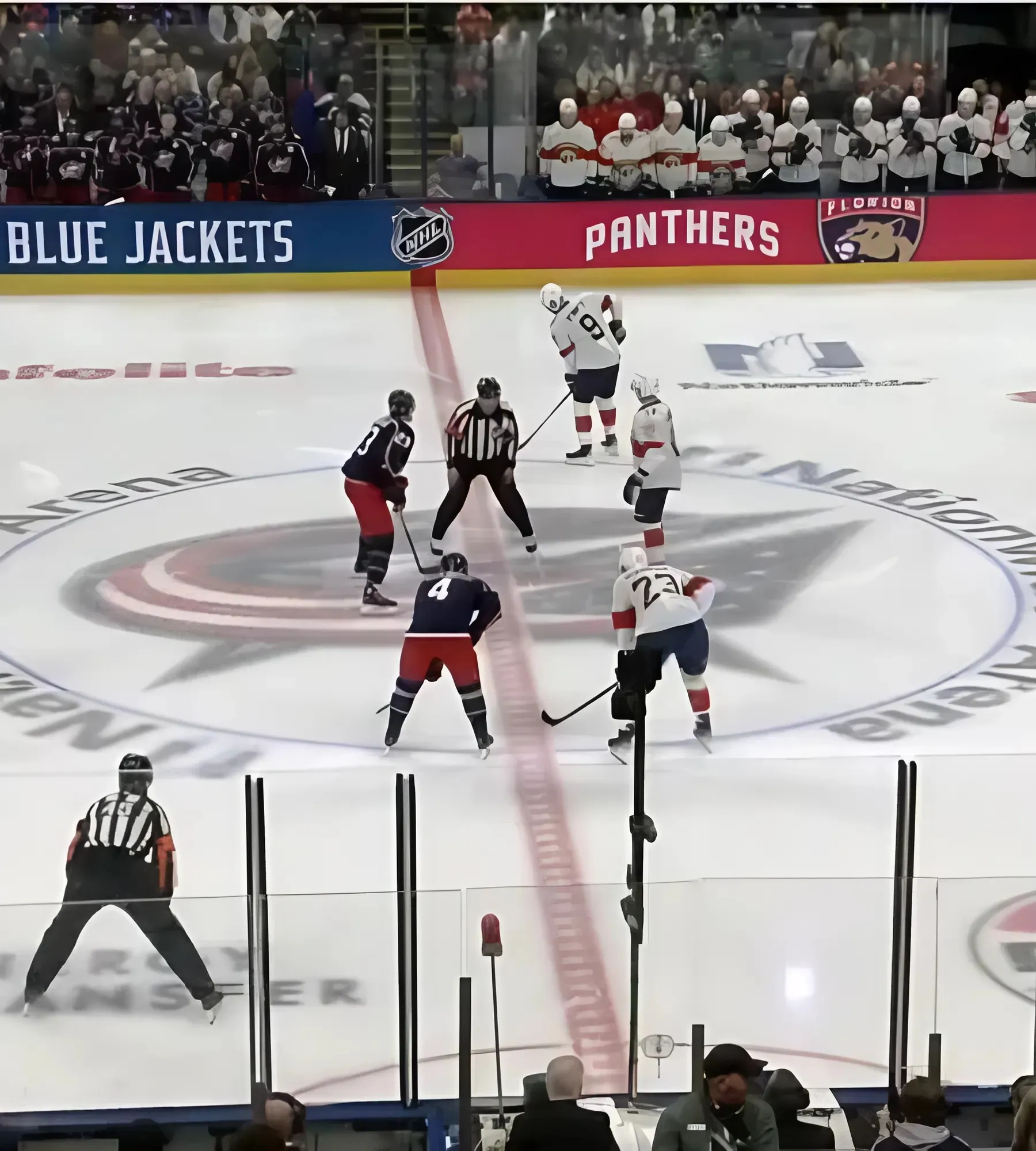 Columbus Blue Jackets start game with only 4 players & without a left winger to honor Johnny Gaudreau