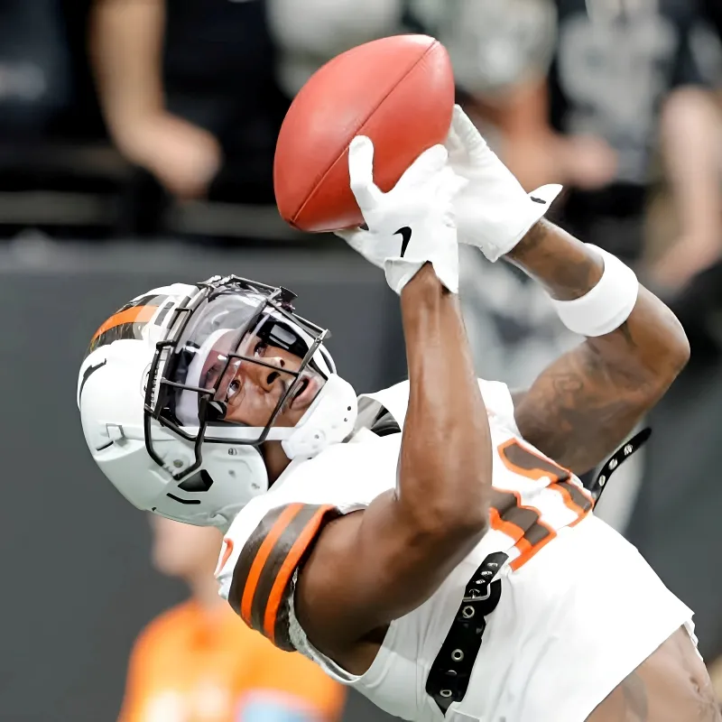 Browns Reunite With Receiver After Trading Amari Cooper