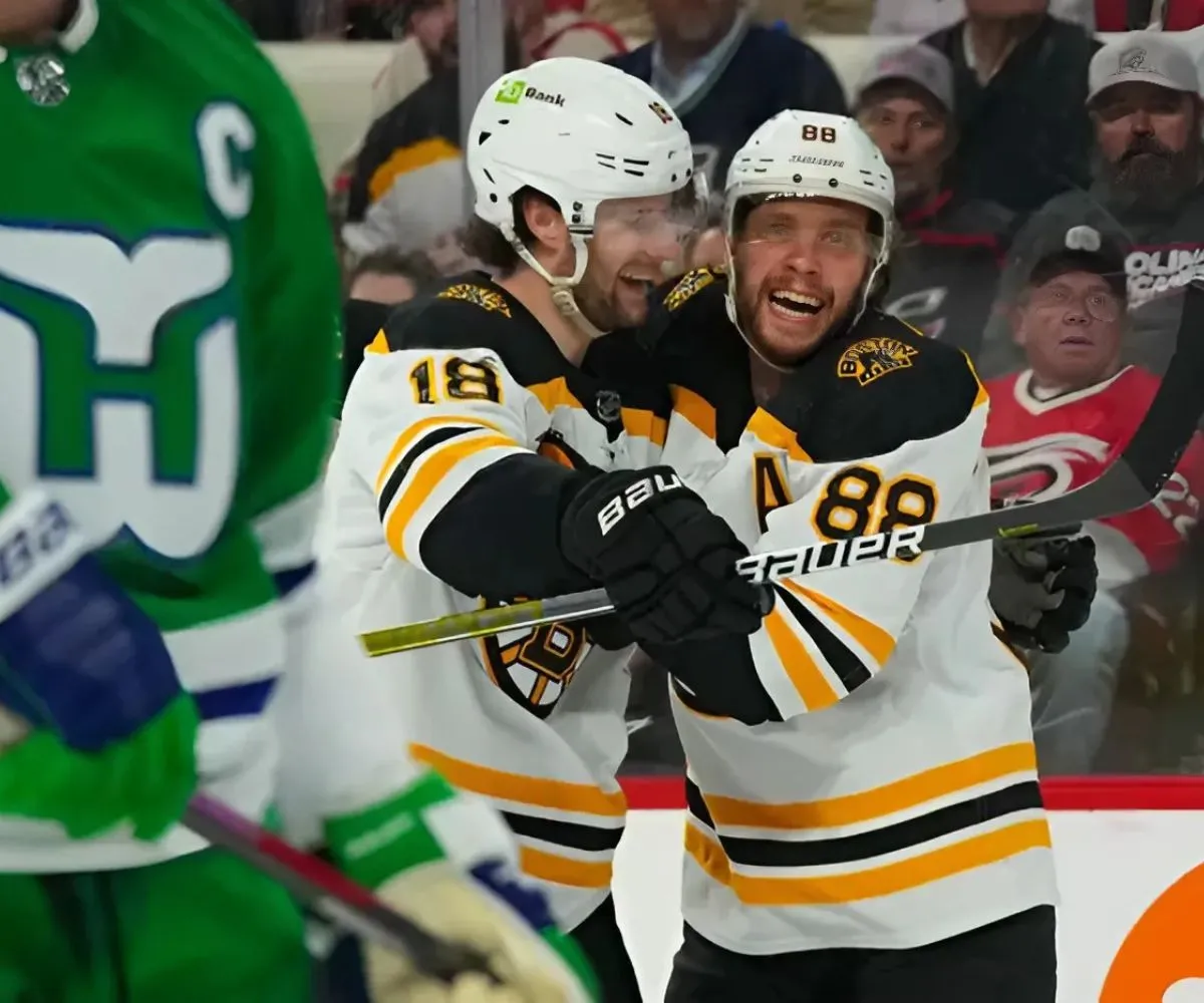 David Pastrnak Gives Big Praise To Bruins Teammate