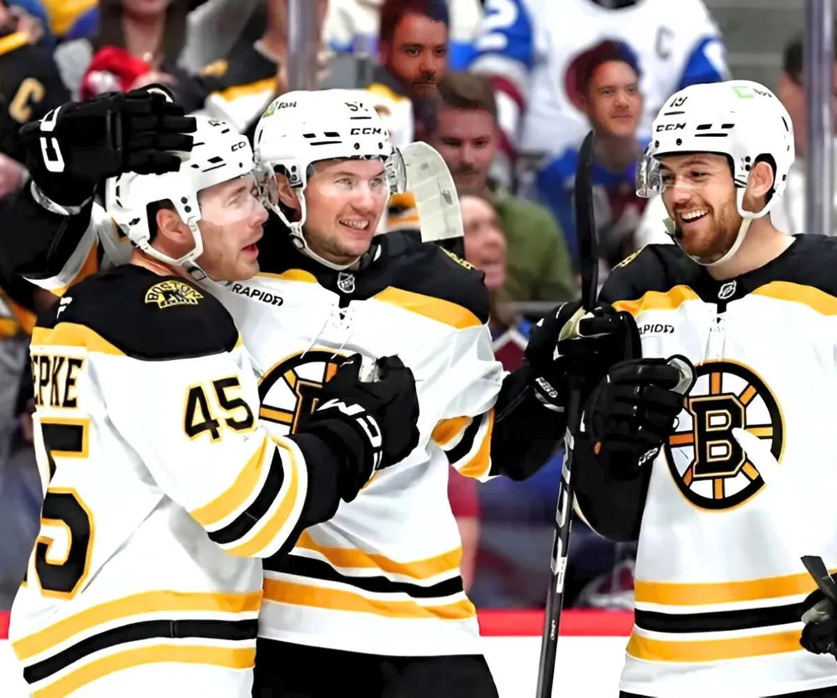 Two quick goals help Bruins keep Avalanche winless