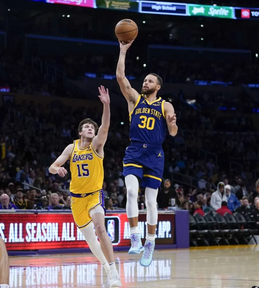 Warriors fire warning shot to NBA with crazy statistic against Lakers