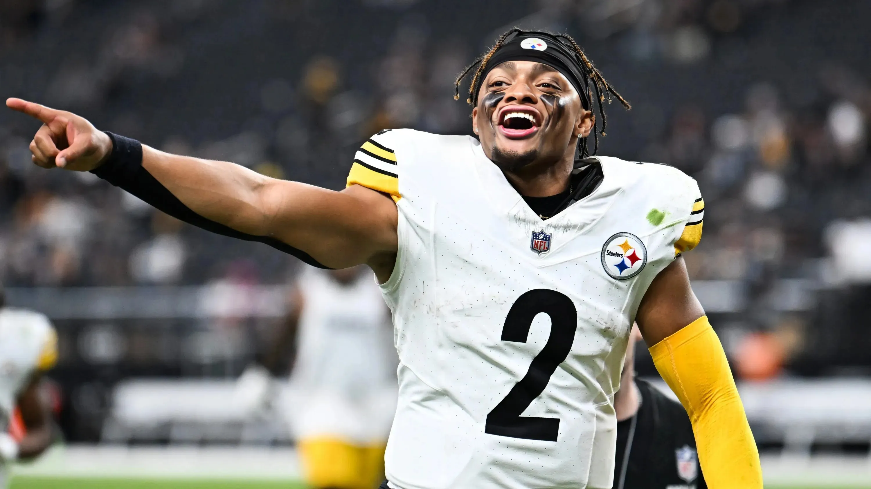 Steelers’ Dan Moore Reveals Starting Quarterback Taking First-Team Reps in Week 7 Preparation