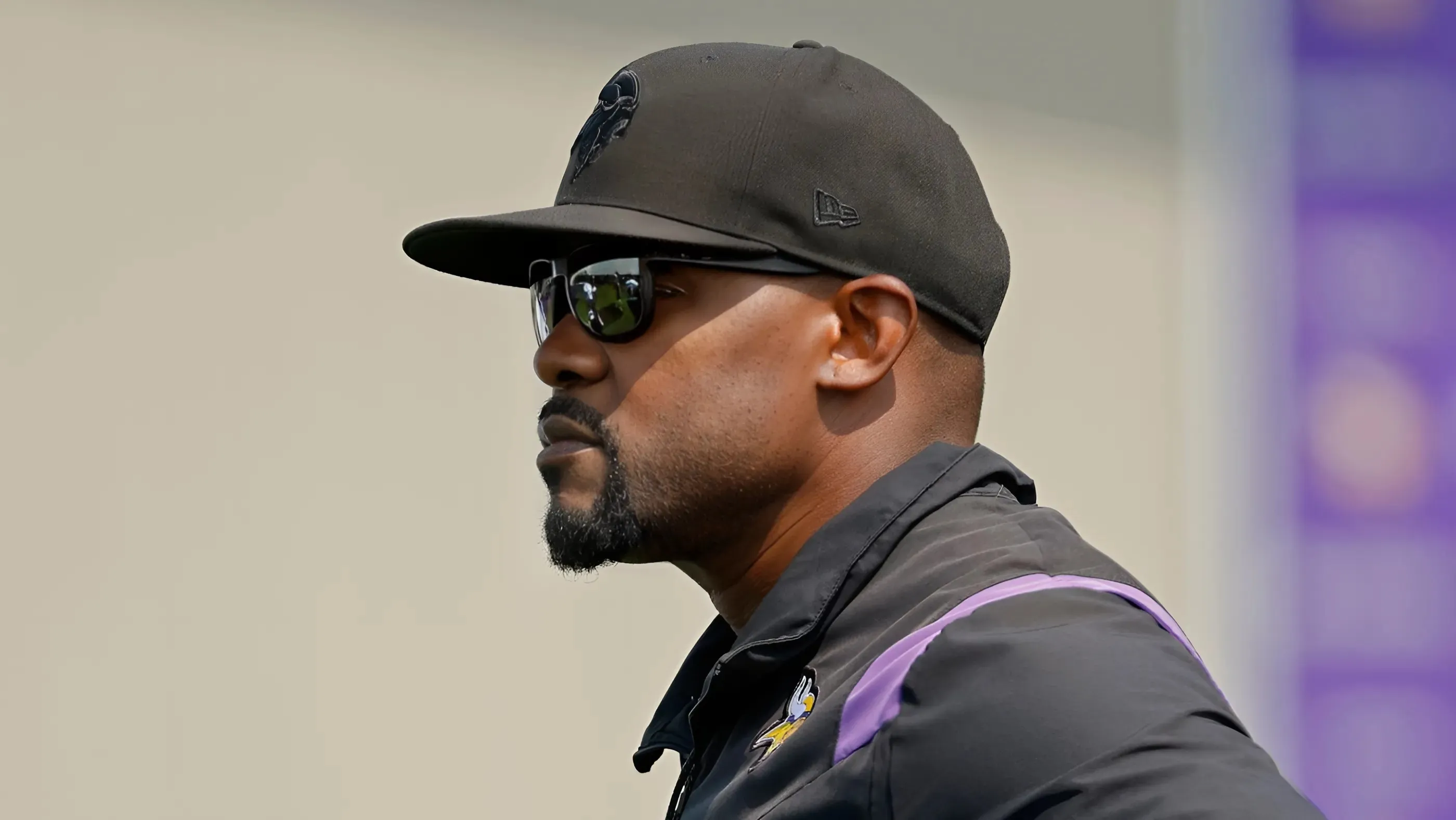 Brian Flores Sends 4-Word Warning as He Prepares Vikings' Top-Ranked Defense for Explosive Lions Offense in Week 7 Showdown