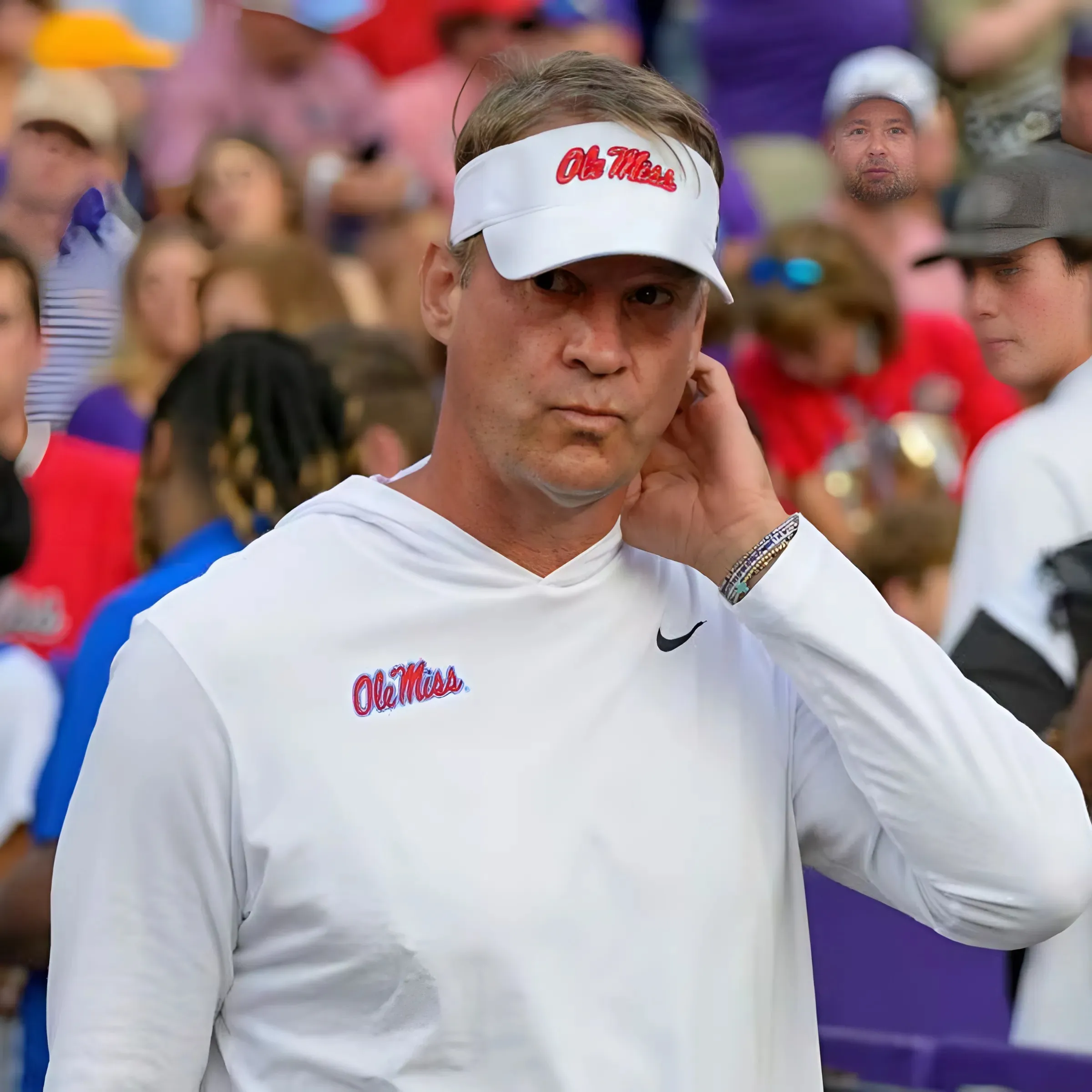 Lane Kiffin questions reactions to Oregon penalty, faking injuries: ‘It’s interesting’