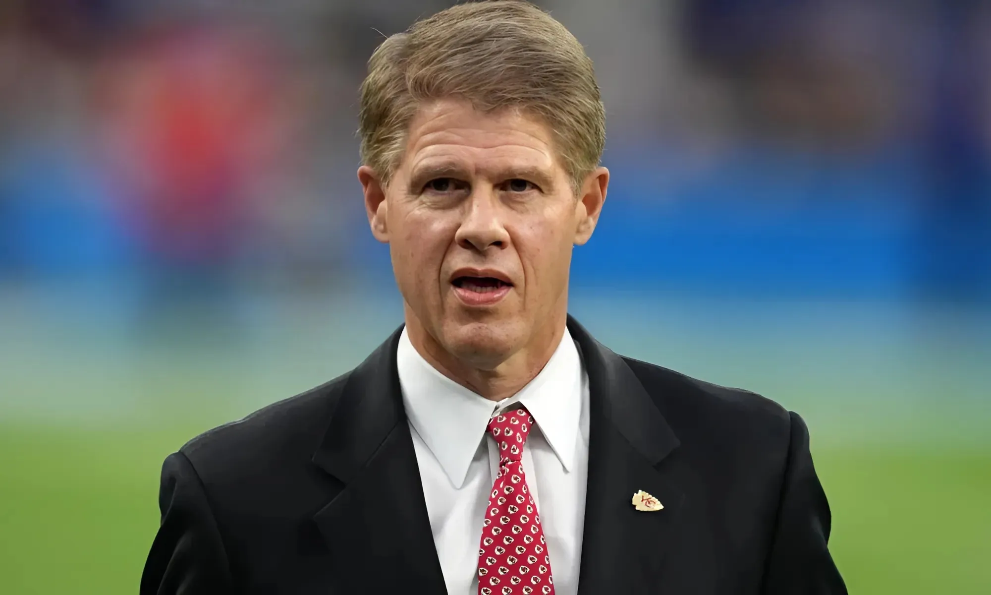 Chiefs President & CEO Clark Hunt Breaks Silence on Re-Signing Kareem Hunt