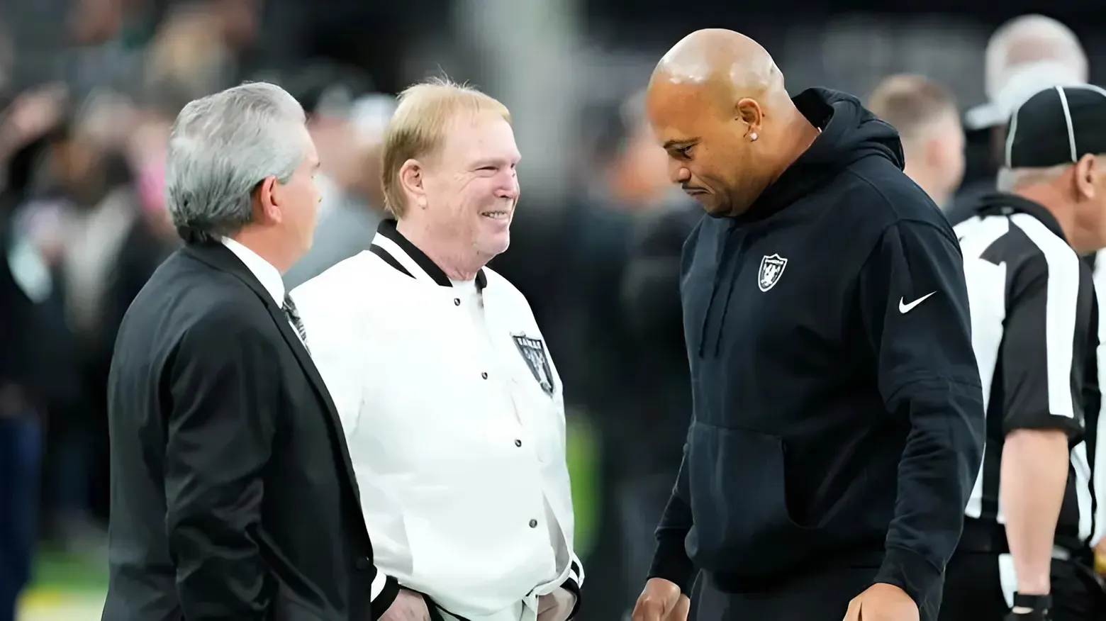 Raiders’ Mark Davis Has Strong Words for Antonio Pierce