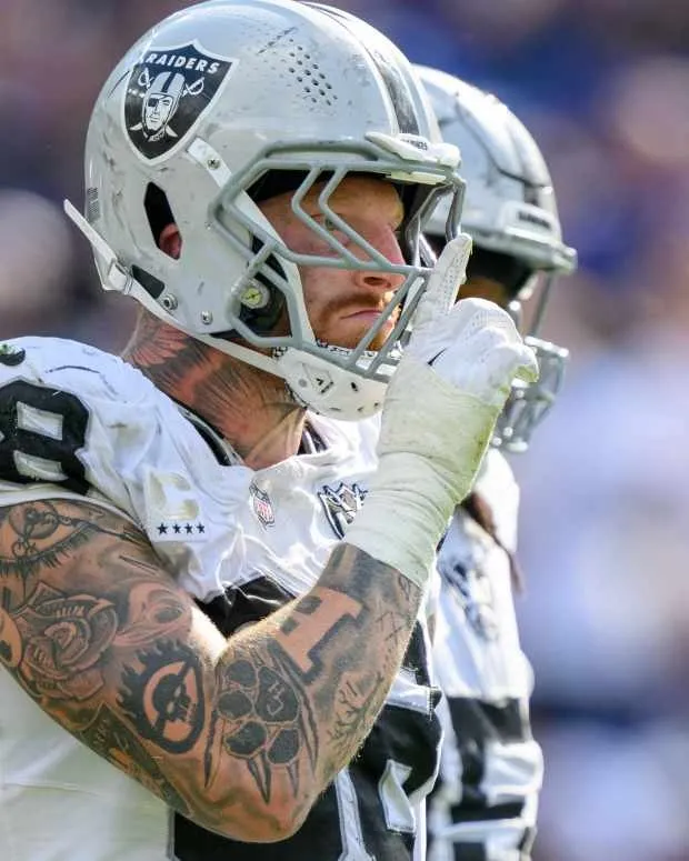 Raiders Trade Pitch Nets $19 Million QB After Surprise Move in AFC East