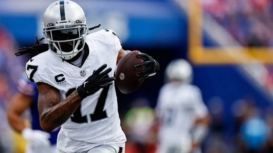 Ex-Raider Davante Adams Dragged for Sudden Injury Recovery