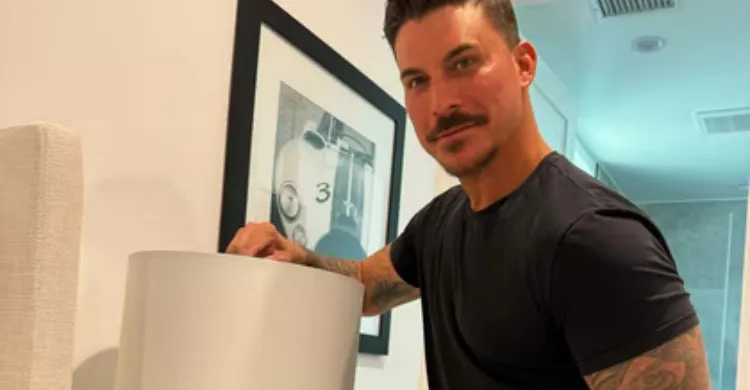 Get a New Look at Every Cozy Detail in Jax Taylor's Bedroom In His New House (PICS)