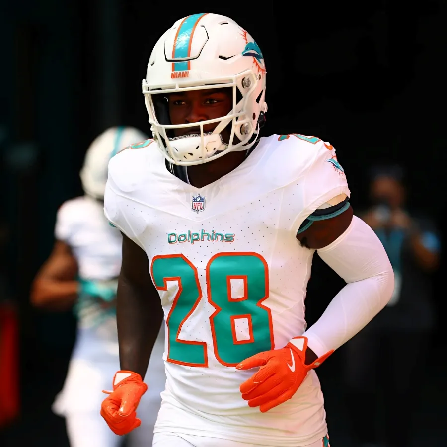 Dolphins' De'Von Achane gets final Week 7 status amid concussion