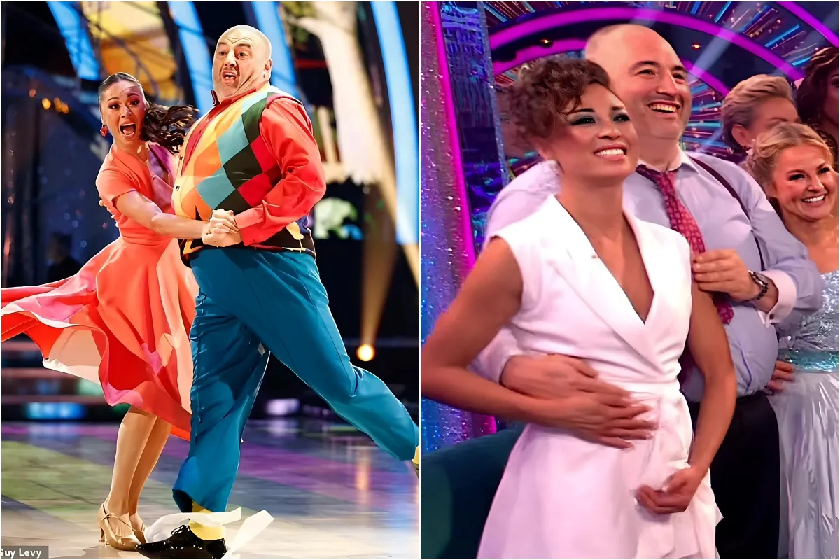 Strictly fans left cringing by Wynne Evans and Katya's Jones' 'awkward' return to the dance floor following THAT 'hand incident' - as the singer deletes social media after backlash liennhi