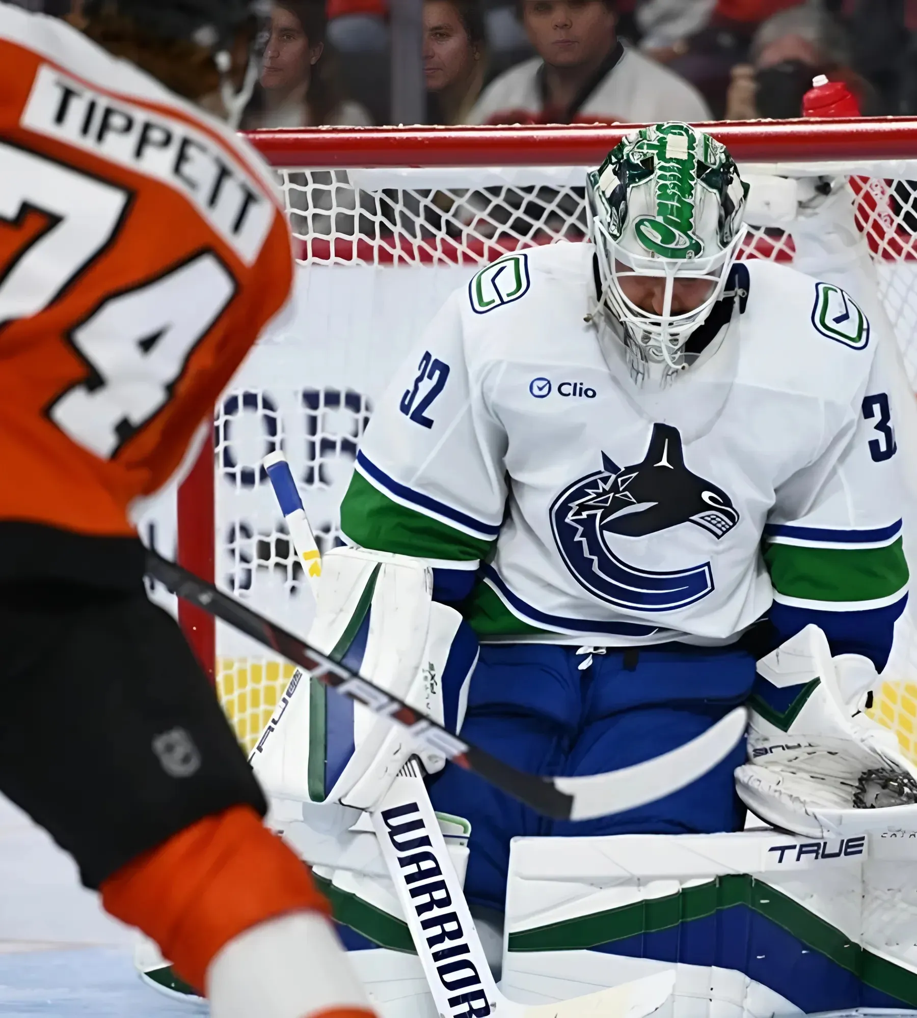 Canucks hand Flyers rare shutout loss in home debut