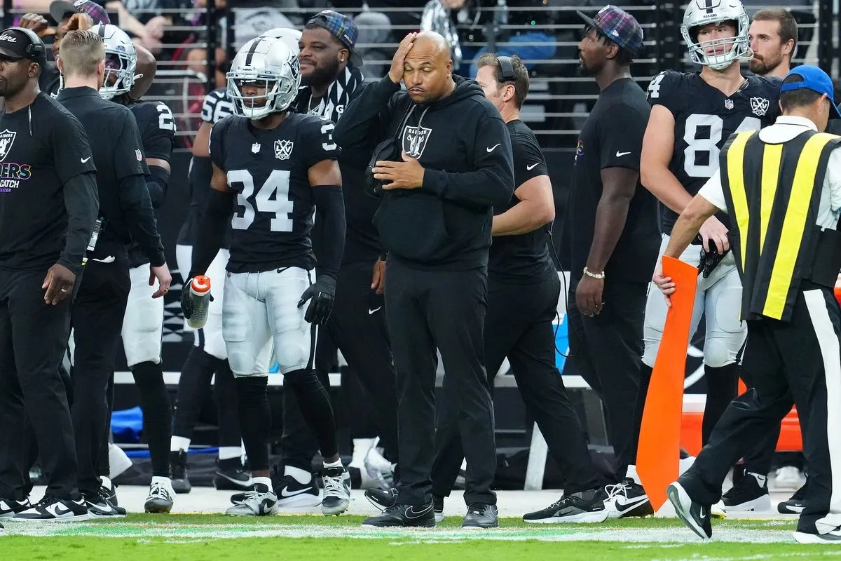 Raiders Learn Injury Status of Two Key Players Ahead of Week 7