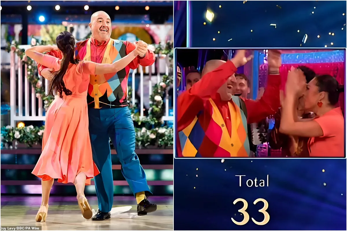 Strictly Come Dancing fans 'fuming' over judges' scores for Wynne Evans and Katya Jones's slapstick Quickstep: 'They were totally over marked' liennhi