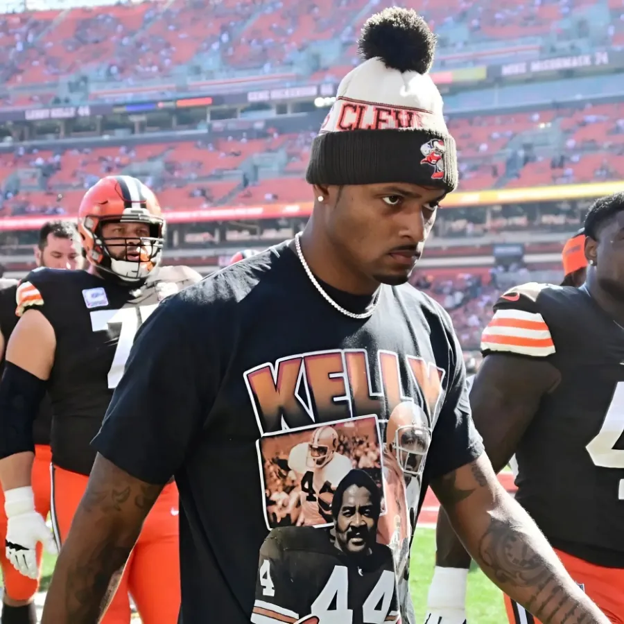 Browns Provide Update on Deshaun Watson After QB Carted Off the Field