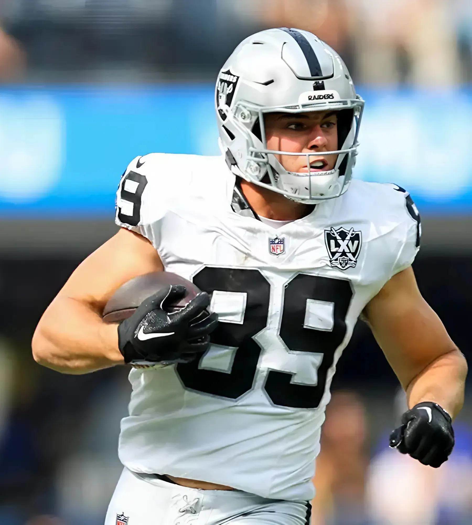 Raiders TE Brock Bowers Makes NFL History