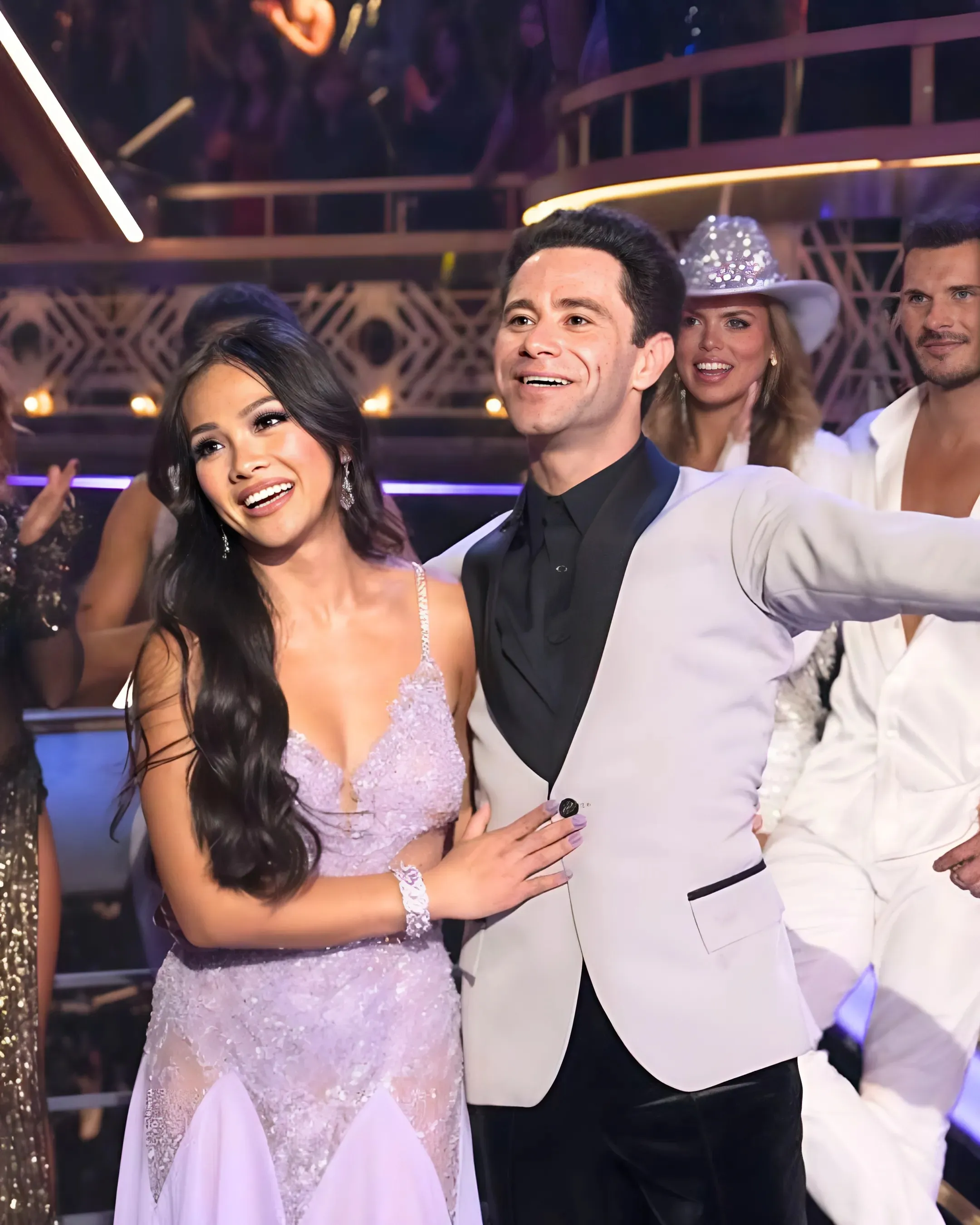 ‘DWTS’ Fans Speculate On Budding Connection For Jenn & Sasha