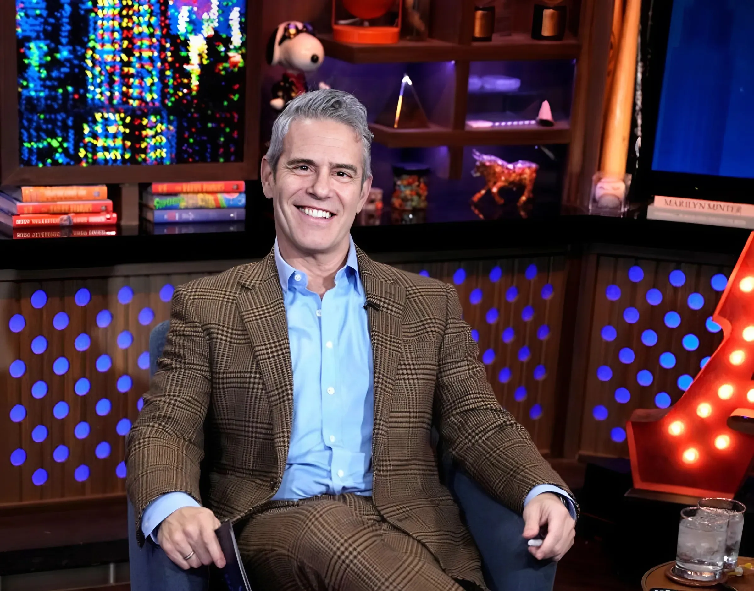 "Andy Cohen Spills: The Top 5 Most Intimidating Guests on WWHL That Had Him on Edge"-quang