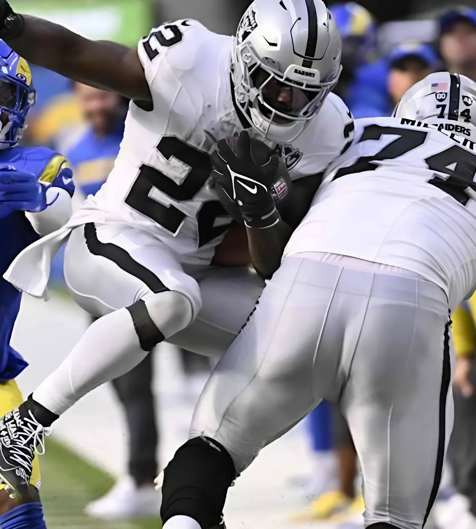 Did Narrow Loss to the Rams Reveal Key to Unlocking Raiders' Ground Game?