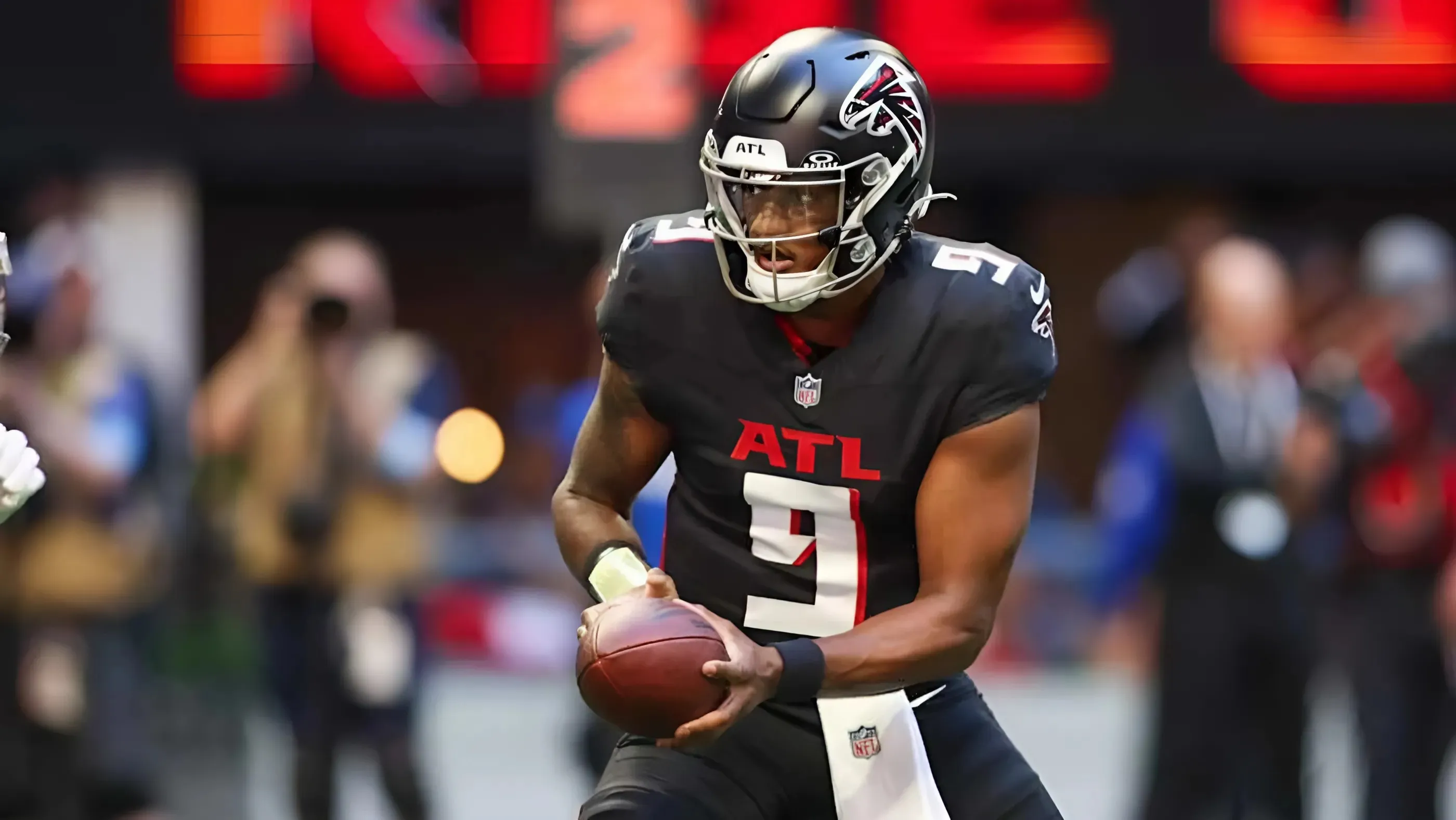 Geno Smith Touts 'Special' Falcons QB Michael Penix Jr. After NFL Debut