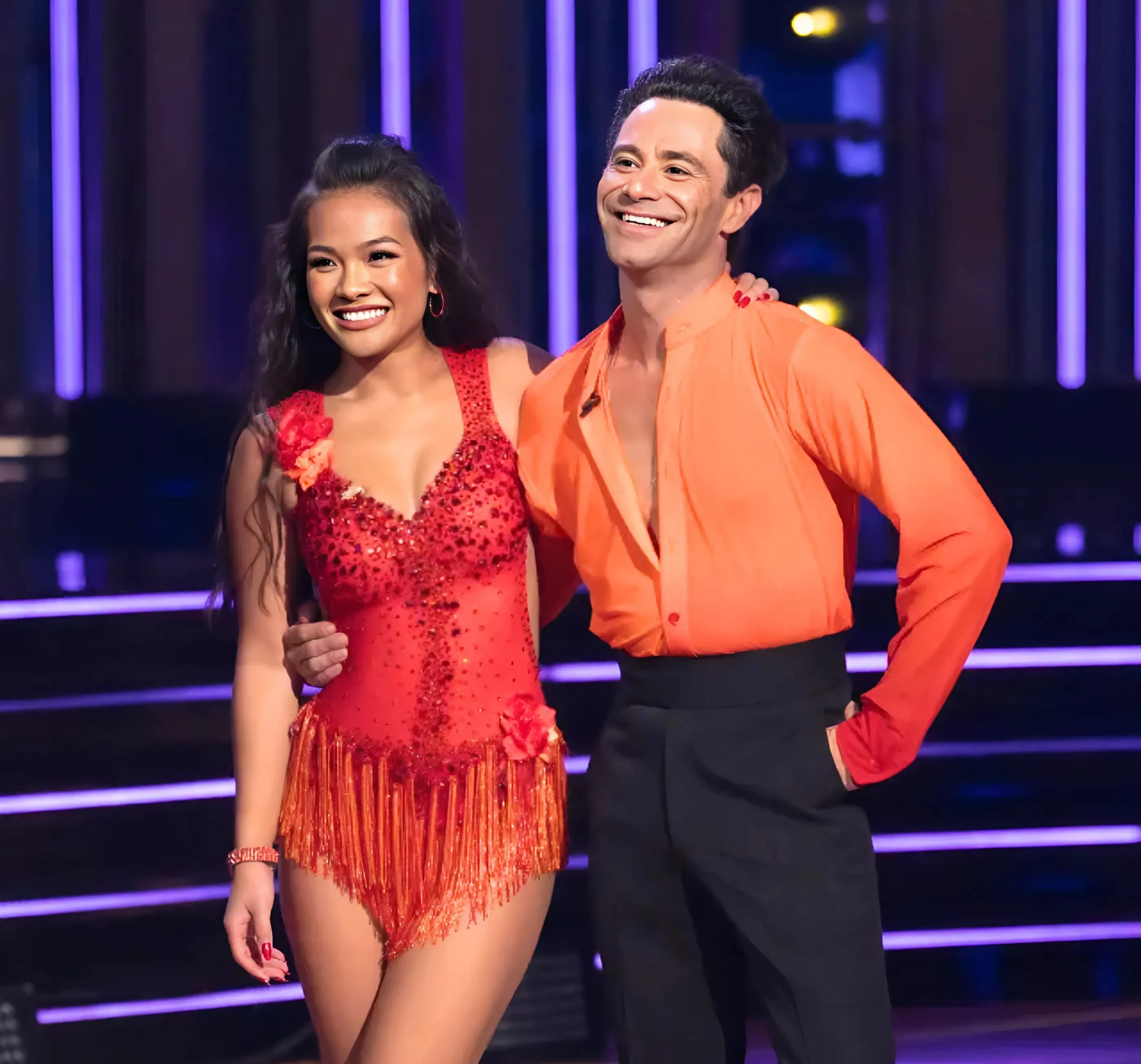 ‘DWTS’ Fans Speculate On Budding Connection For Jenn & Sasha