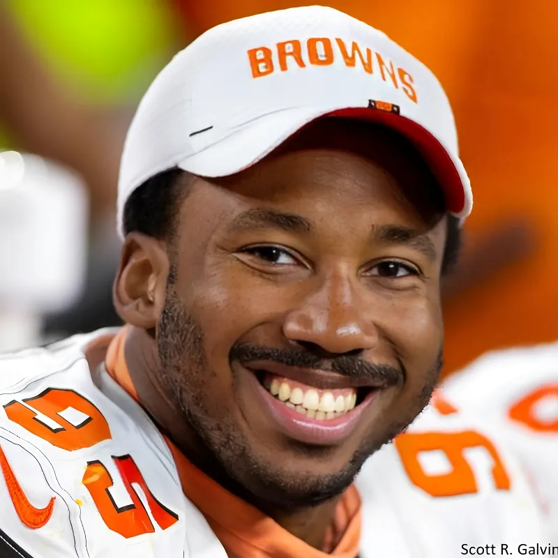 Browns Trade Would Move Myles Garrett to Cowboys for Multiple 1st-Rounders