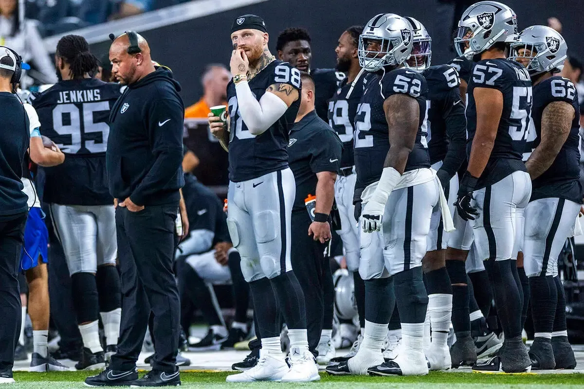 Las Vegas Raiders head coach Antonio Pierce isn't trying to do what every fan is begging for after 2-5 start