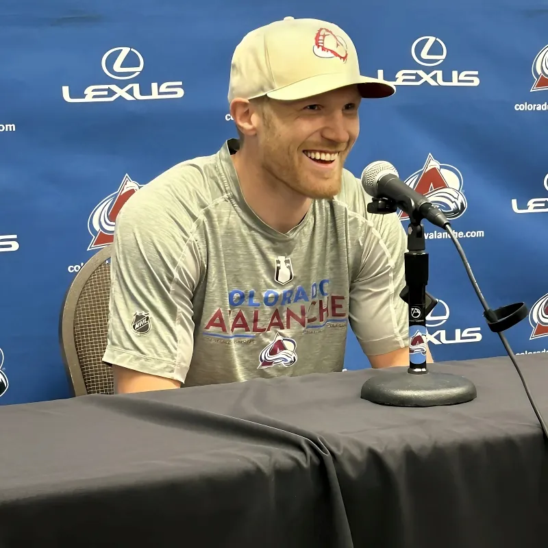 Avalanche Captain Gabriel Landeskog Responds to Fan Who Told Him to Retire in Hilarious Fashion