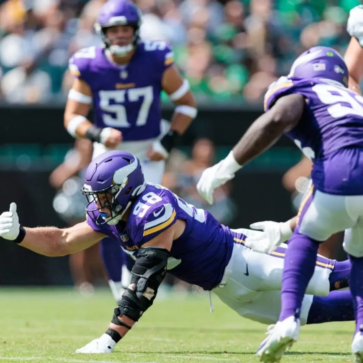 Minnesota Vikings Sign Fan Favorite Rookie to Active Roster, Dump Tight End