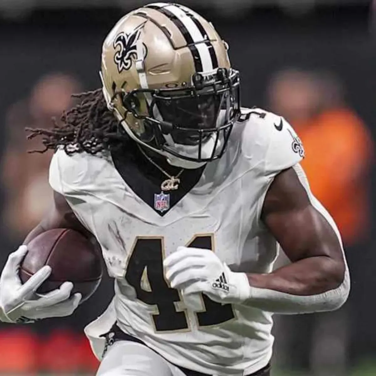 Report: Saints Extend Rumored Broncos Target RB Alvin Kamara