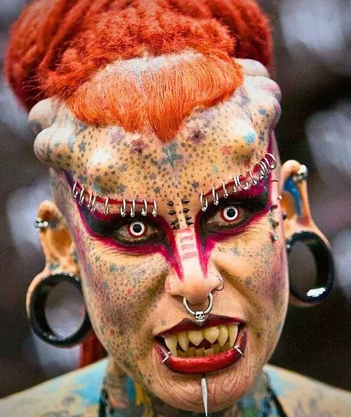 A Woman Who Became A “Vampire” By Covering Entire Body In Tattoos Issues Warning