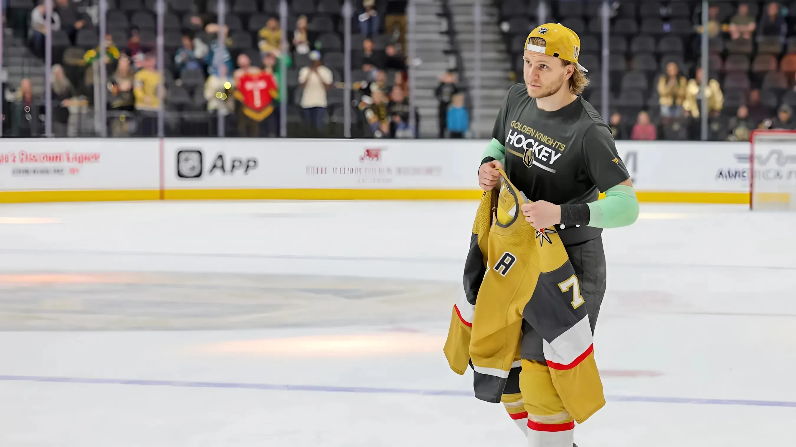 Where should William Karlsson play in the Vegas Golden Knights's lineup?