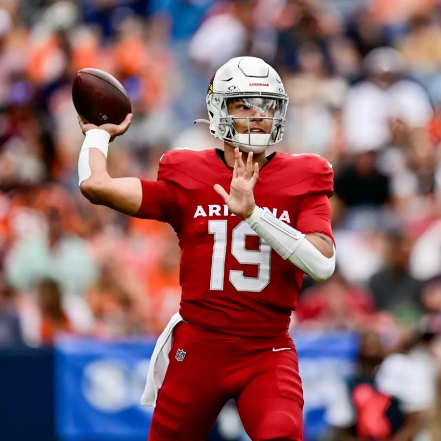 Cardinals Sign Ex-Raiders QB to Replace Desmond Ridder