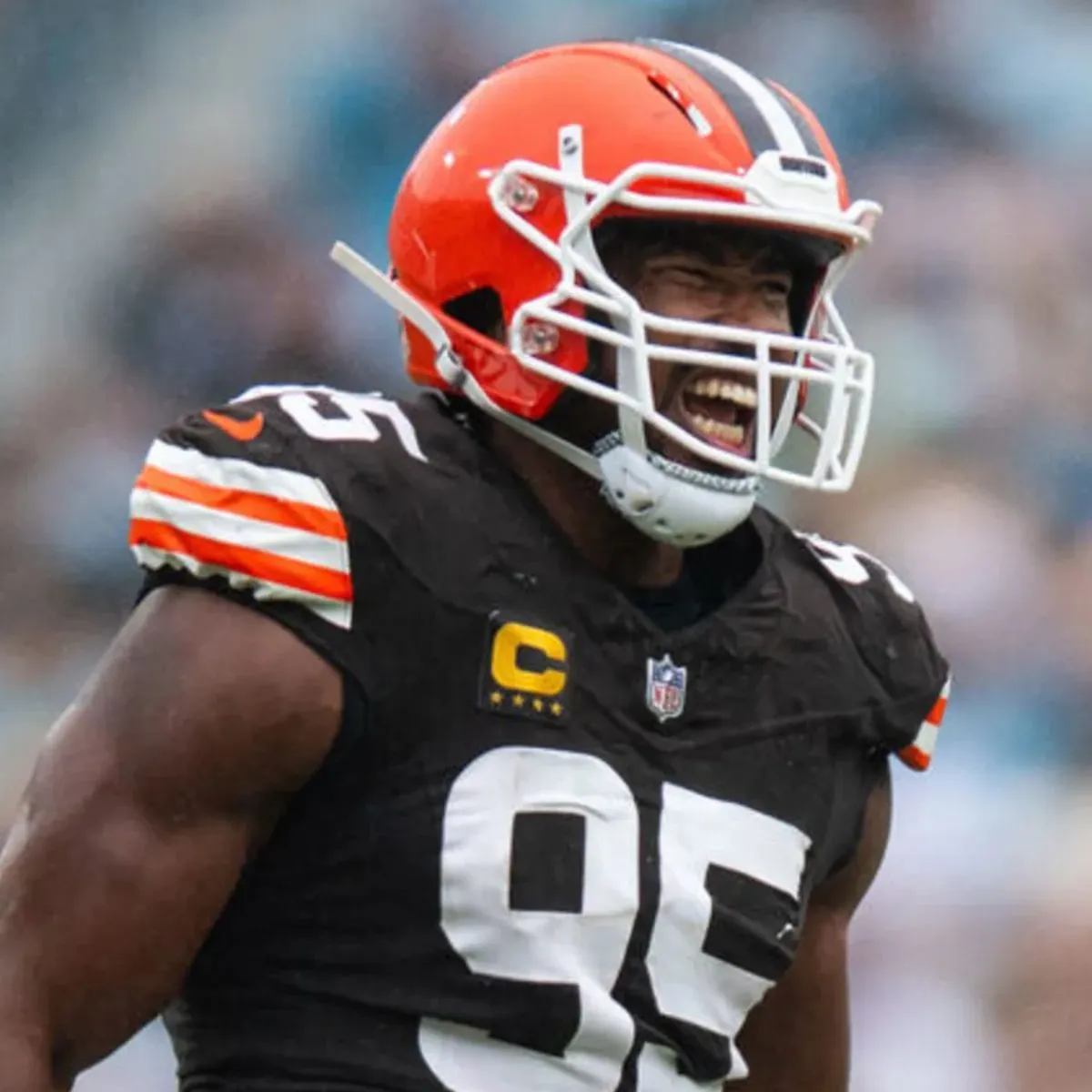 'I'll be playing here': Browns All-Pro DE confident he won't be moved at deadline