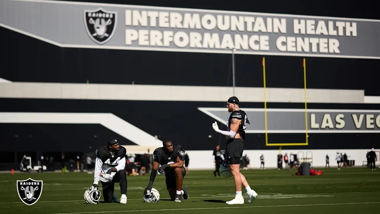 Maxx Crosby Hints at 2 QBs He’s Hoping to Team up With on Raiders