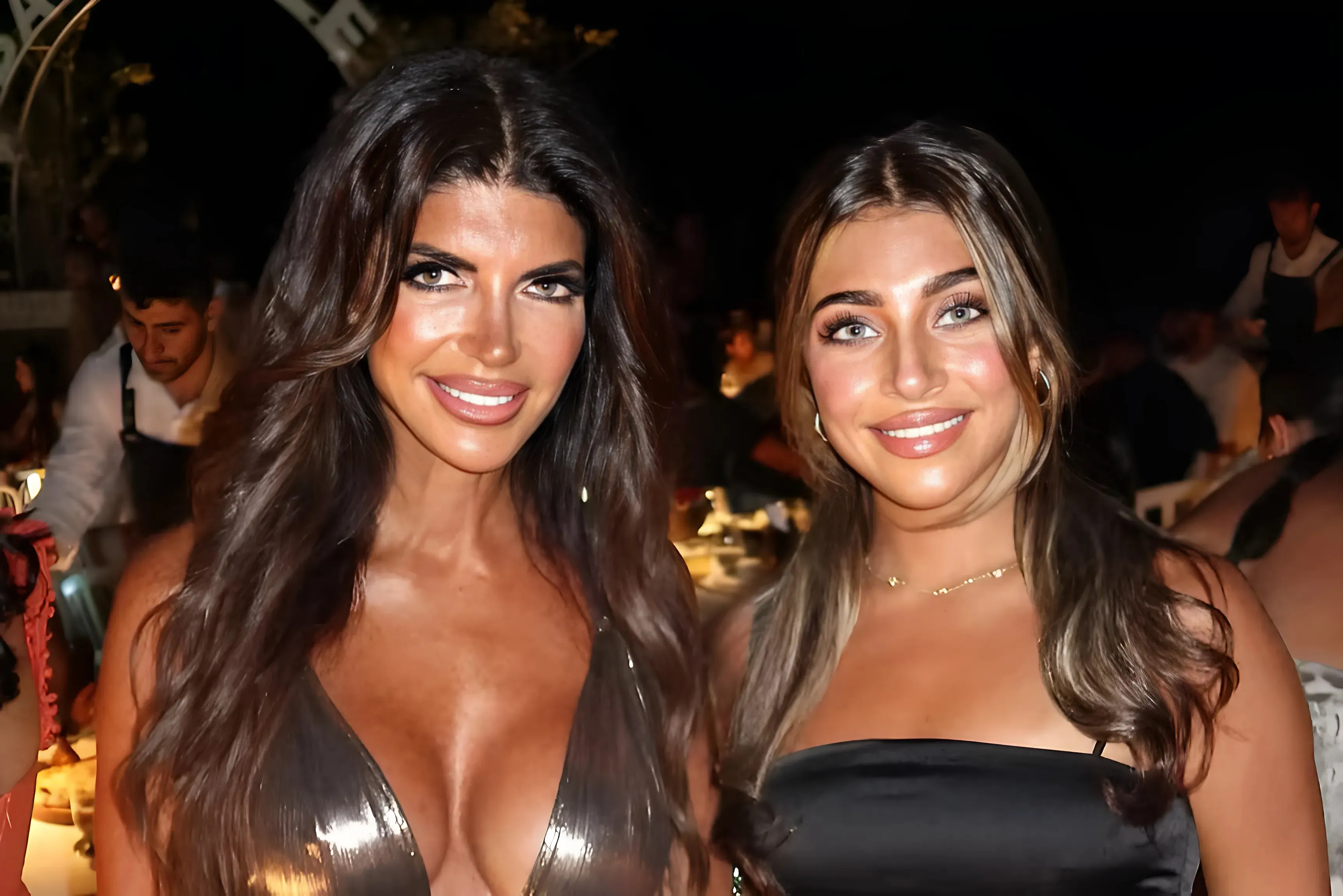 Teresa Giudice Drops Exciting Hint About Opening a Restaurant with Gia: 'I'm Keeping My Fingers Crossed!' trucc