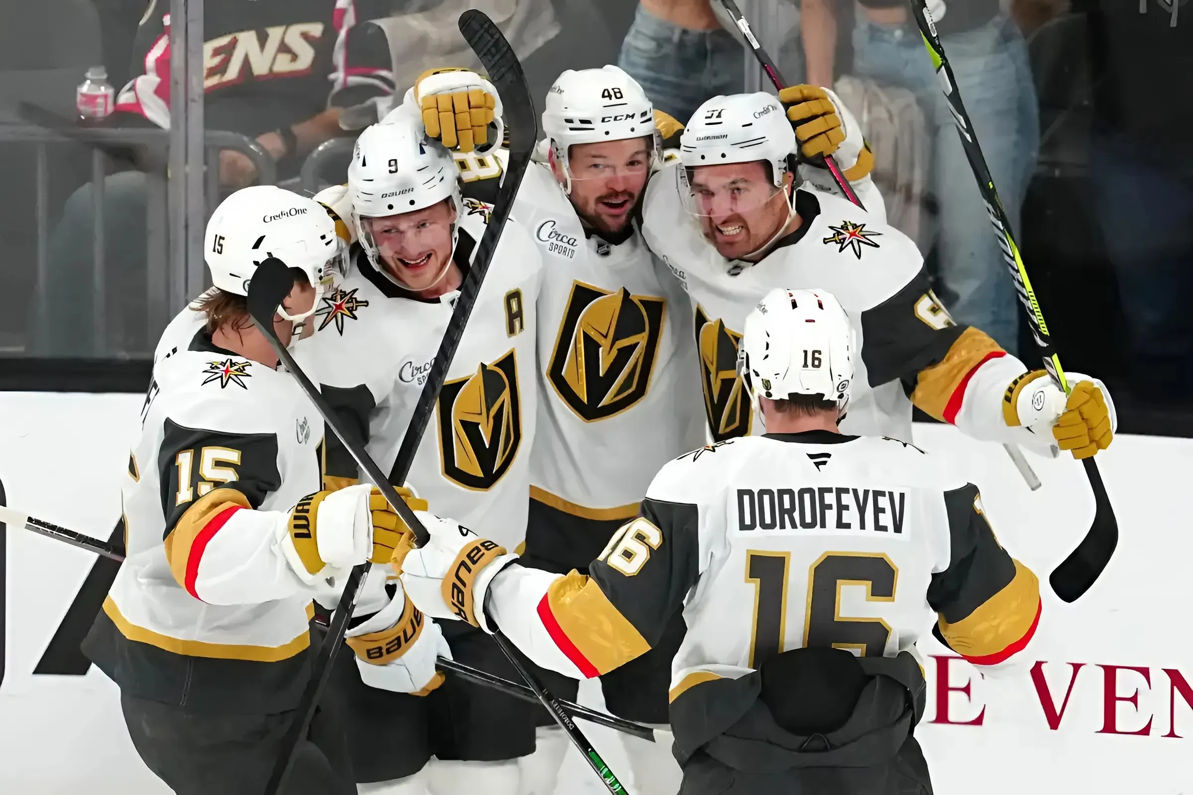 Golden Knights rally late, defeat Senators 6-4 to remain undefeated at home