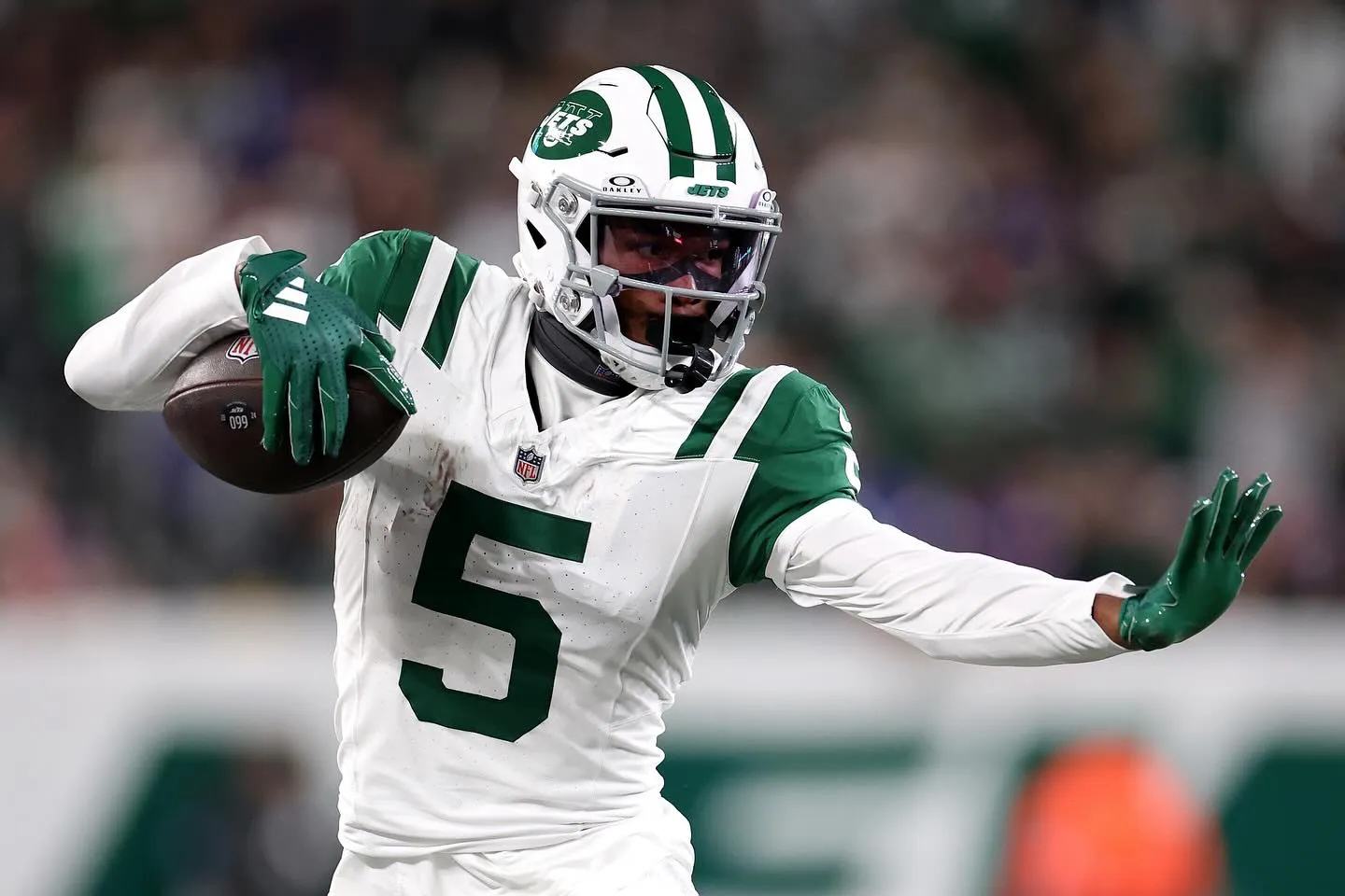 New York Jets Superstar Wide Receiver Addresses Recent Trade Rumors