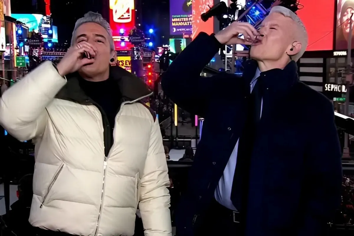 CNN New Year's Eve: Andy Cohen, Anderson Cooper & Tequila Will Be Back ngocc