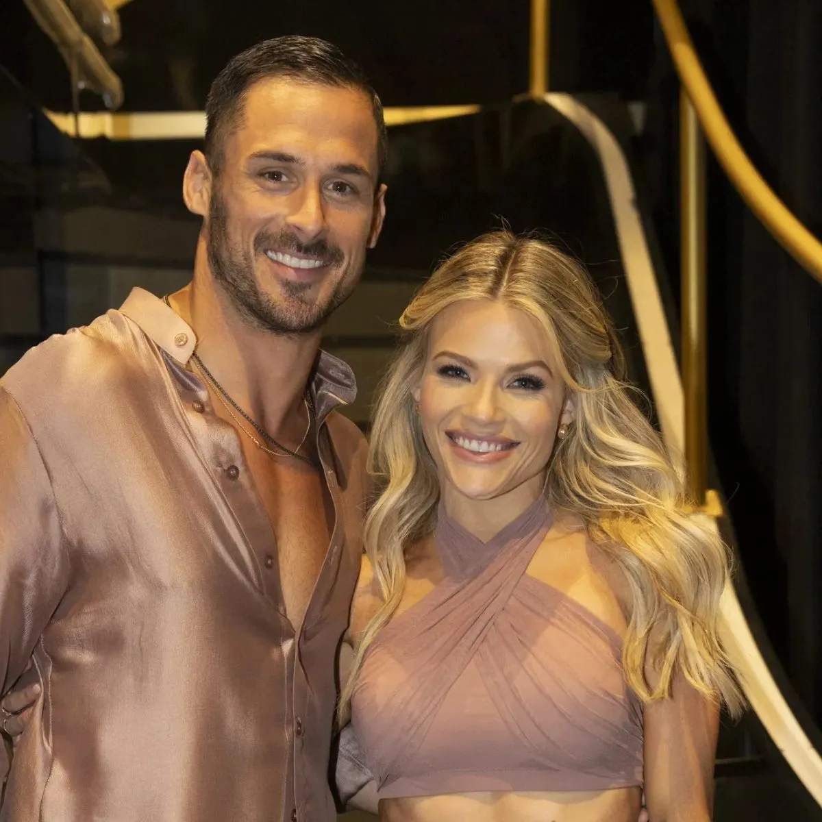 Danny Amendola, Witney Carson on ‘Dancing With the Stars’ fans recreating their viral leg lift at home — and how to avoid injuries