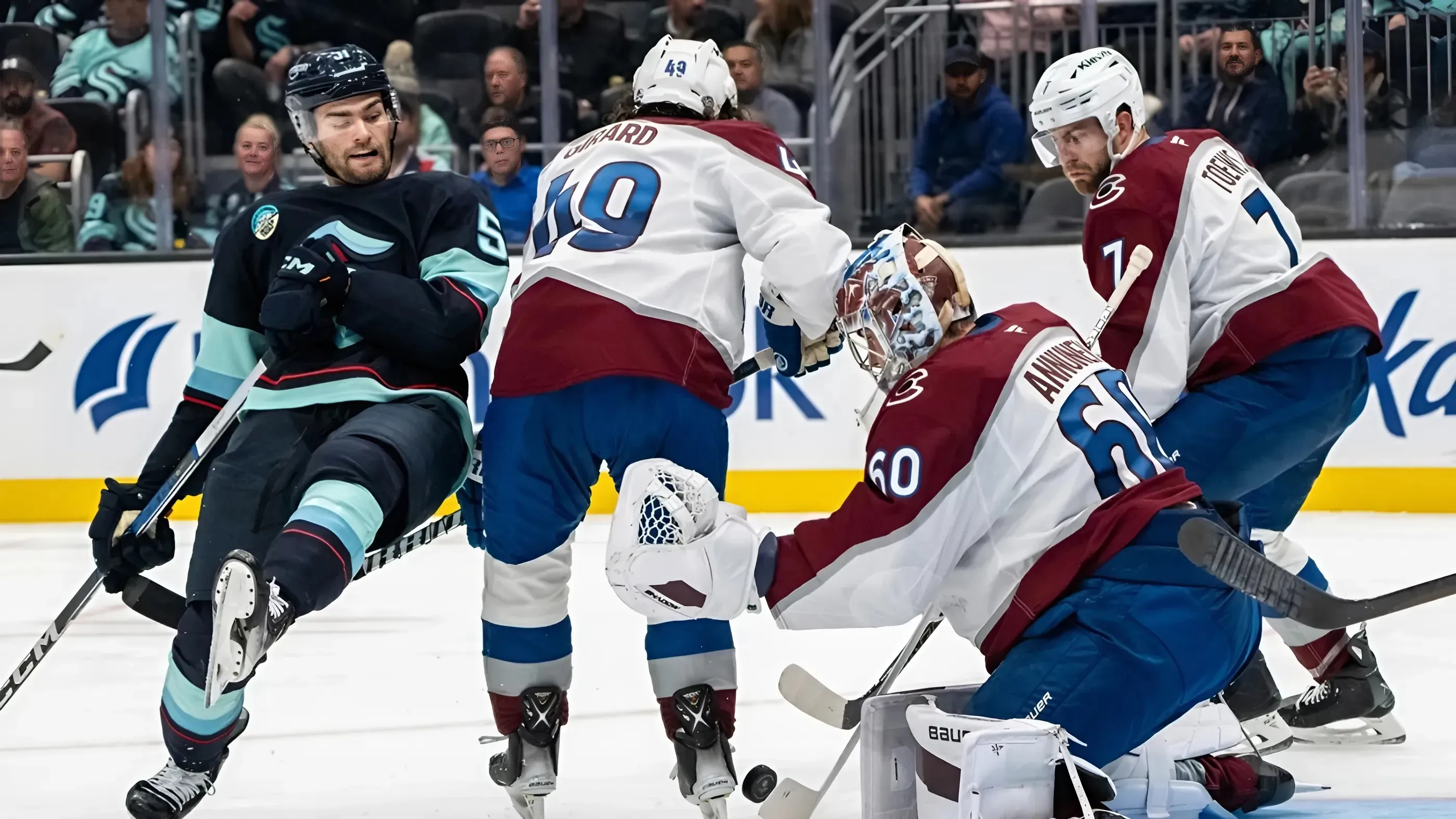 Avalanche find footing on the road, return home against Senators