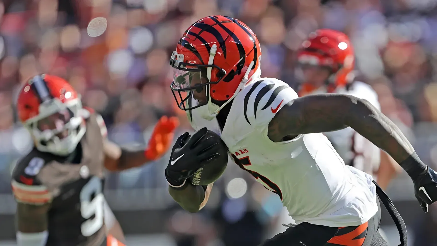 Bengals 'Pessimistic' About Tee Higgins' Chances to Play Against Eagles