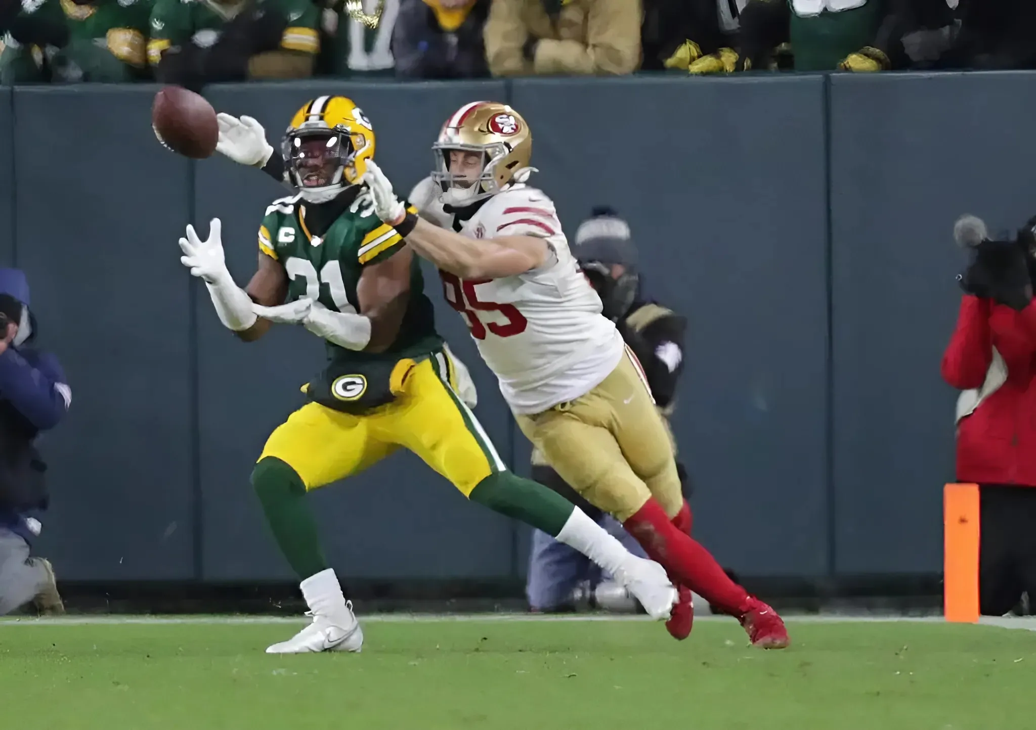 Former Green Bay Packers Fan-Favorite (Not Anders Carlson) Elevated by San Francisco 49ers