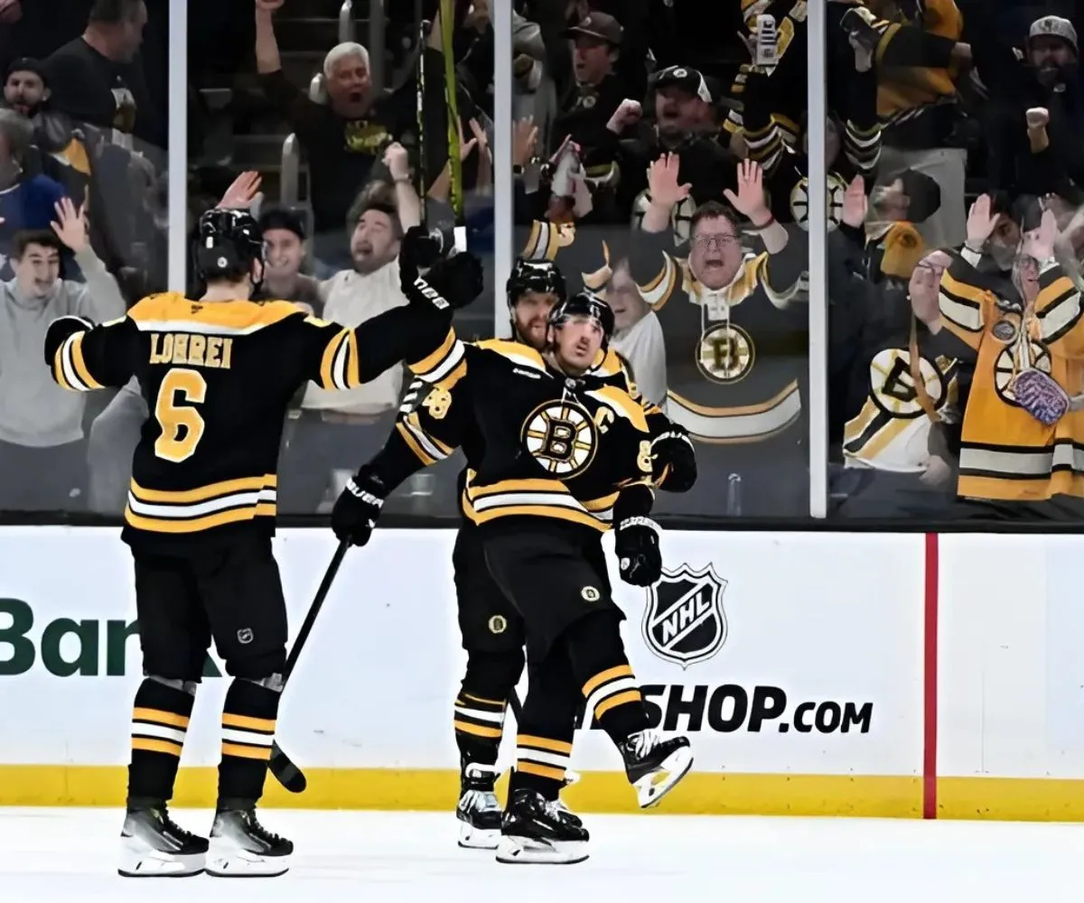 Brad Marchand finally breaks through at a crucial time for a desperate Bruins team